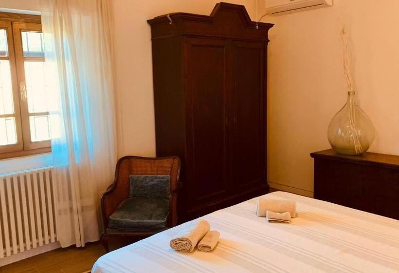 Standard room with outdoor bath, Affittacamere La Crognoleta