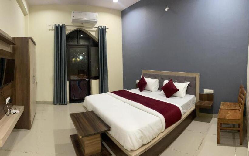 Номер Deluxe Кровать Кинг, L S Haveli