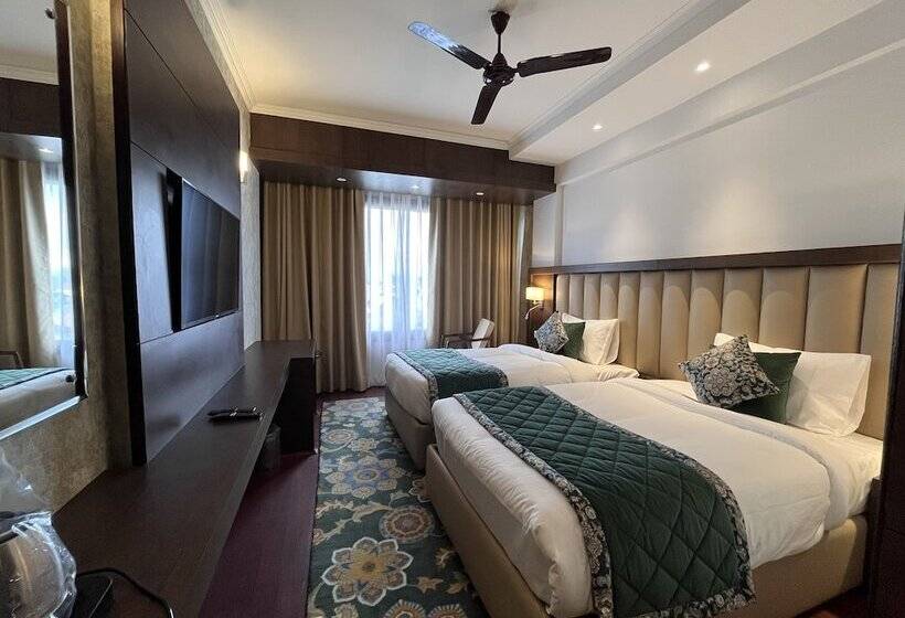 Quarto Deluxe, Welcomheritage Grand, Srinagar