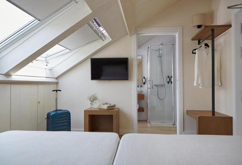 חדר סטנדרט, Trina 20