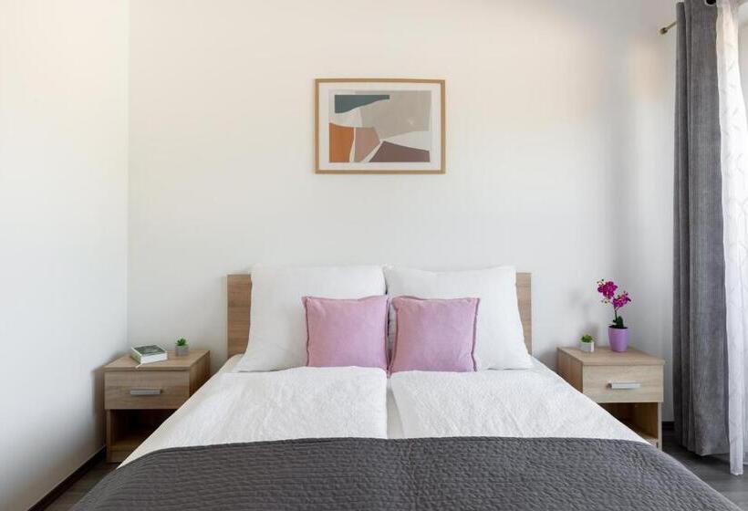 침실 1개 테라스 아파트, Pauzo Balaton