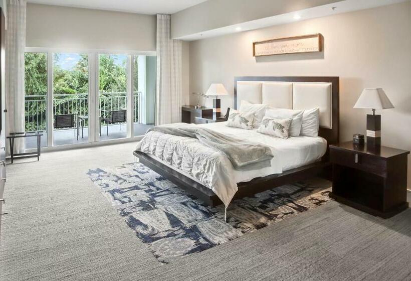 דירה בת חדר שינה 1 עם מרפסת, Upscale Resort Villa In The Heart Of Miami