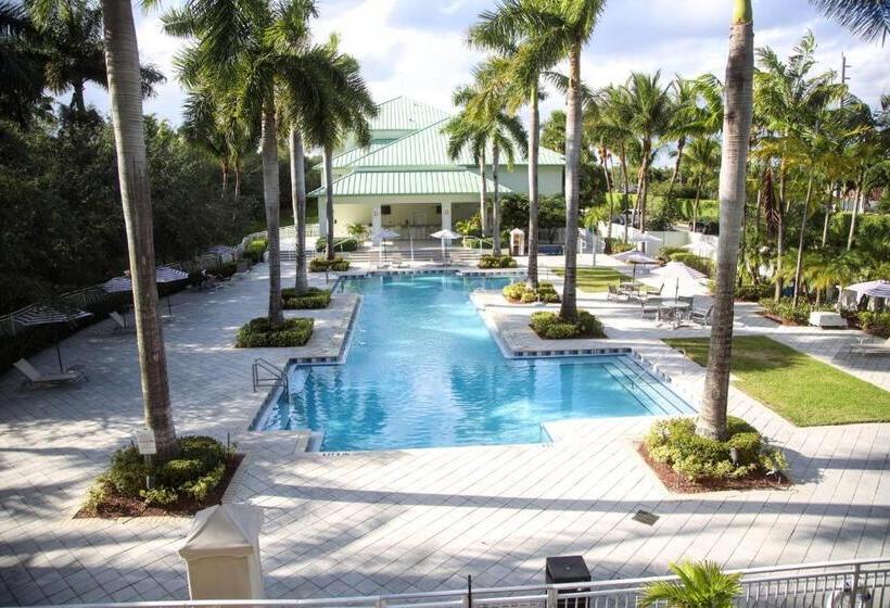 דירה בת חדר שינה 1 עם מרפסת, Upscale Resort Villa In The Heart Of Miami