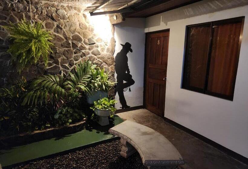 اتاق استاندارد, Hostel El Pretal