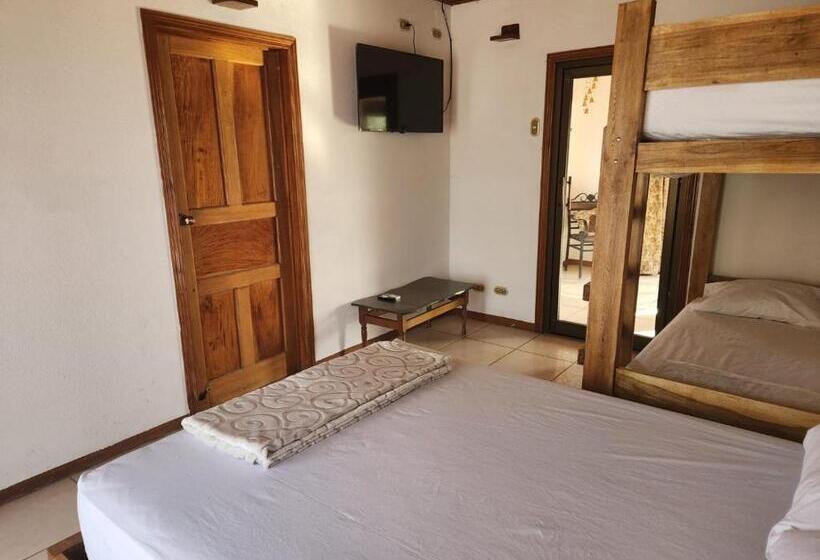 آپارتمان 1 خوابه, Hostel El Pretal