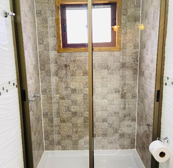 غرفة ديلوكس سرير كينج, Residencial Victoria Said Deluxe