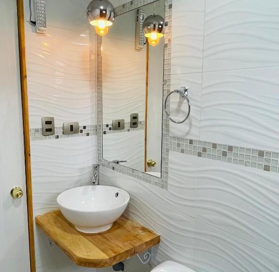 غرفة ديلوكس سرير كينج, Residencial Victoria Said Deluxe