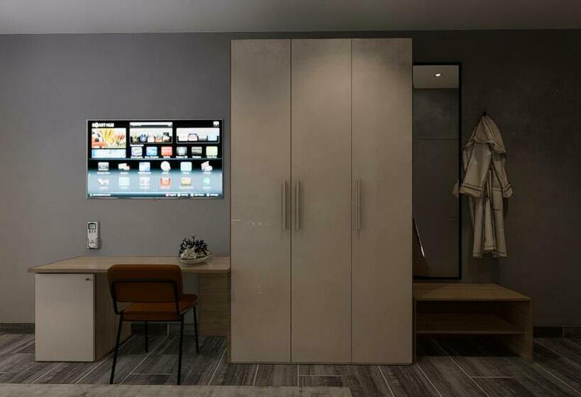 חדר סטנדרט לשלושה, Split Rooftop Suites