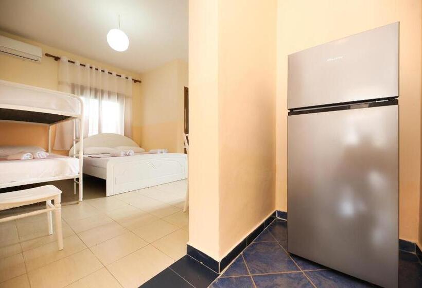 スタンダード４人部屋, Vila Feliz   Premium Rooms With Free Private Parking