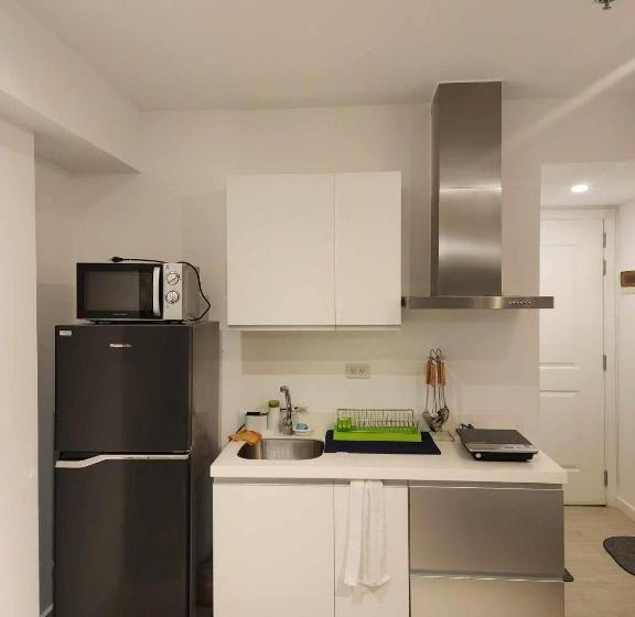 Deluxe Studio, Azure Urban Resort Residences