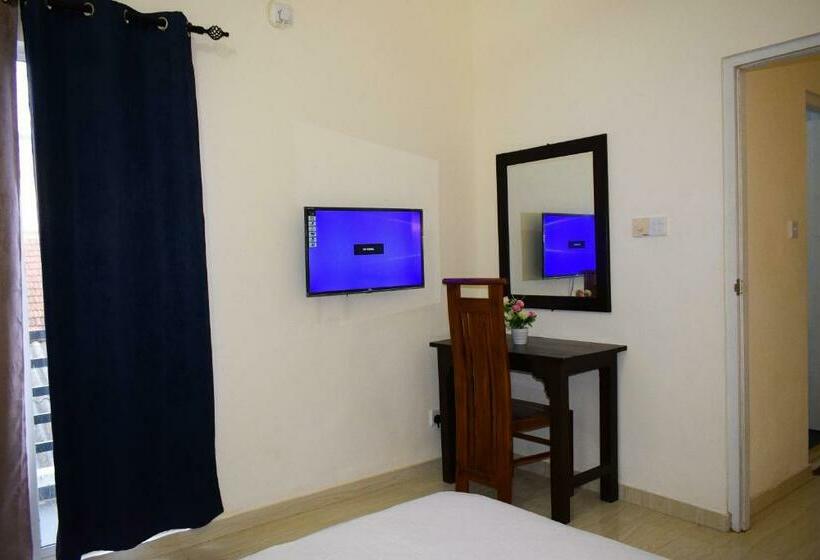 Habitació Estàndard Bany Compartit, Trinco Star