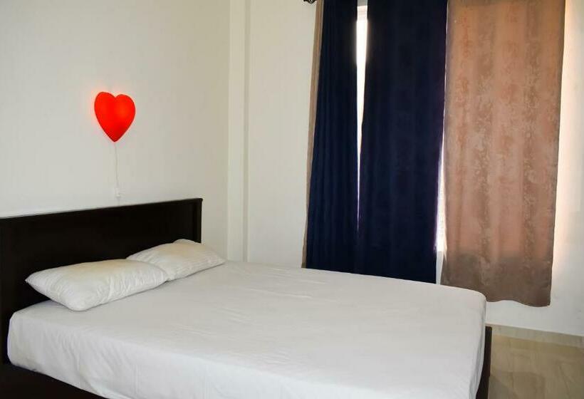 Habitació Estàndard Bany Compartit, Trinco Star