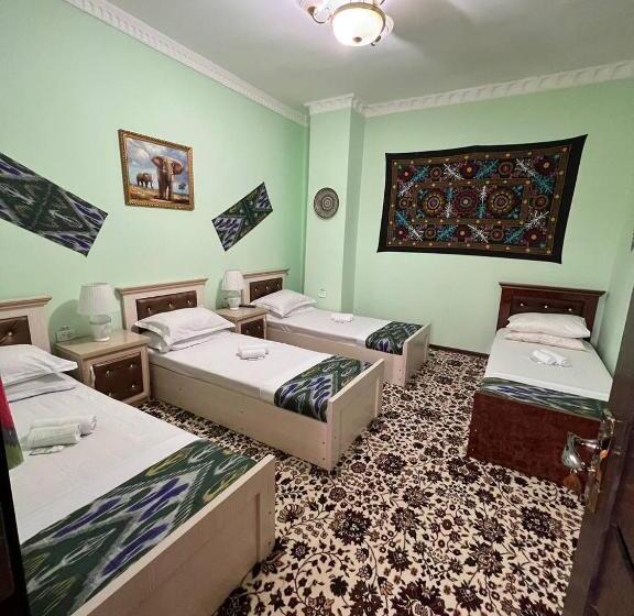 غرفة قياسية رباعية, Ismail Somoni Guesthouse