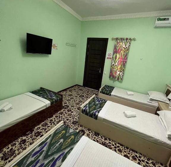 غرفة قياسية رباعية, Ismail Somoni Guesthouse