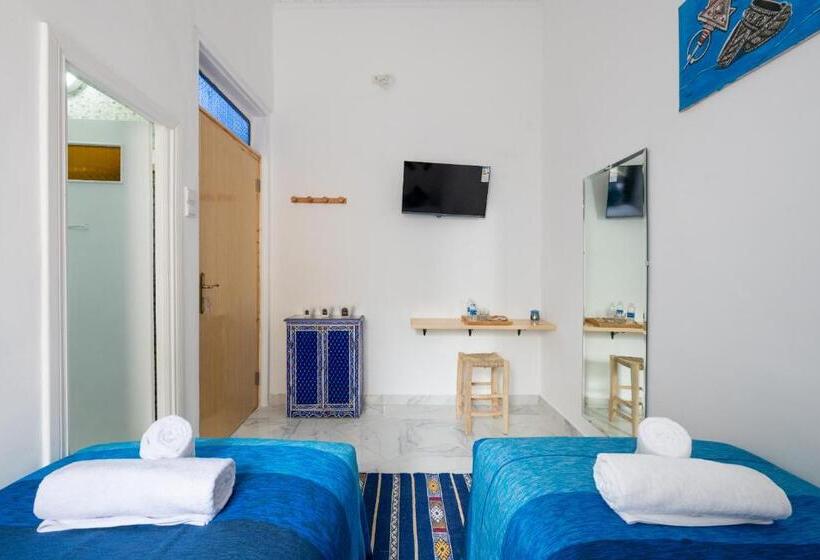 Quarto Superior, Riad Amr