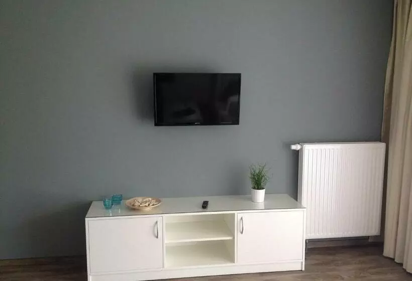 バルコニー付き１ベッドルームアパートメント, Aparthotel Am Heidensee