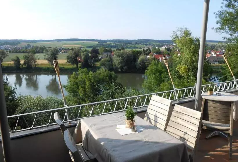 سوییت, Aussicht Bio Hotel Restaurant Cafe