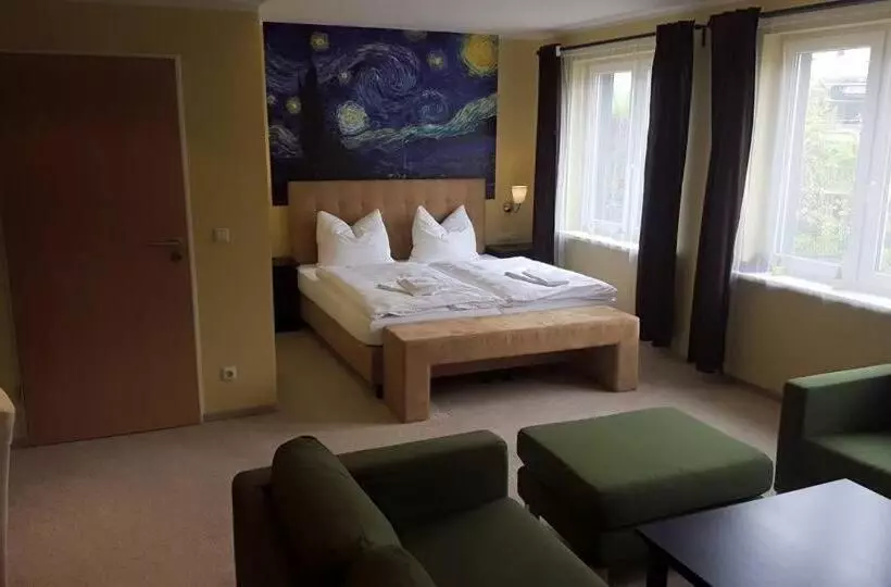 キングサイズベッドのスイートルーム, Casilino Hotel A 24 Wittenburg