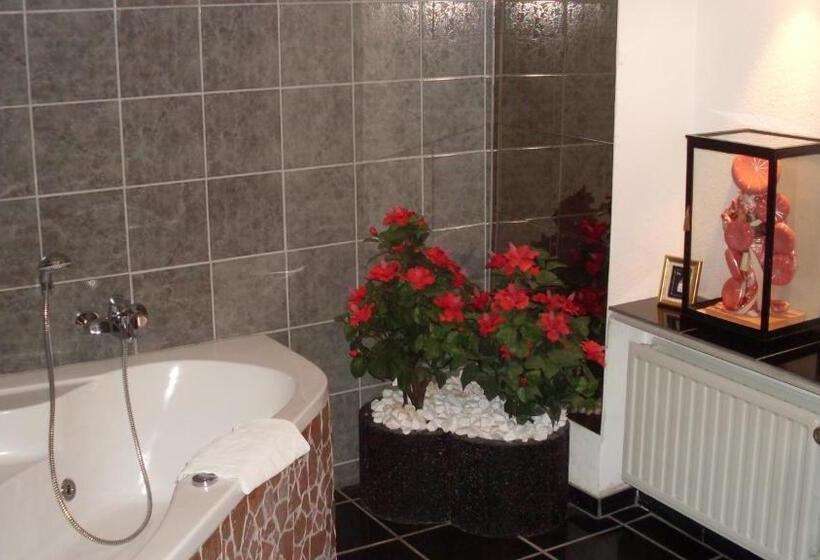 Полулюкс, Frau Holle Land Hotel Witzenhausen