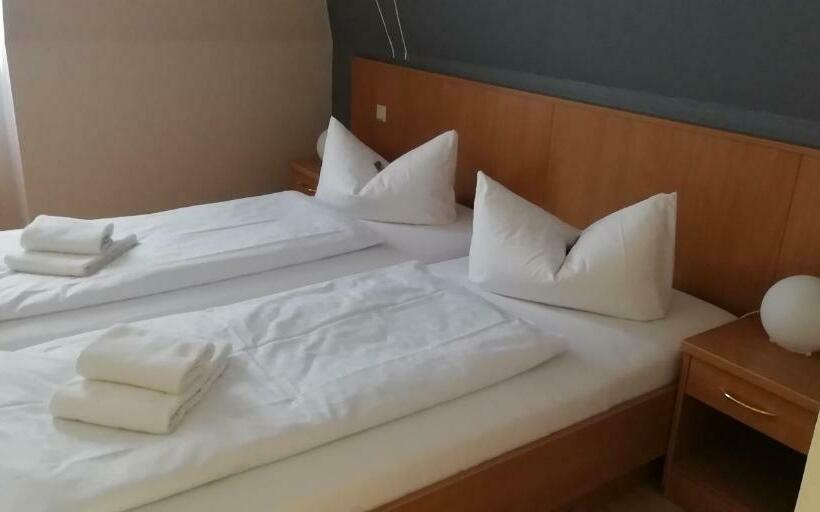 标准间, Alte Apotheke