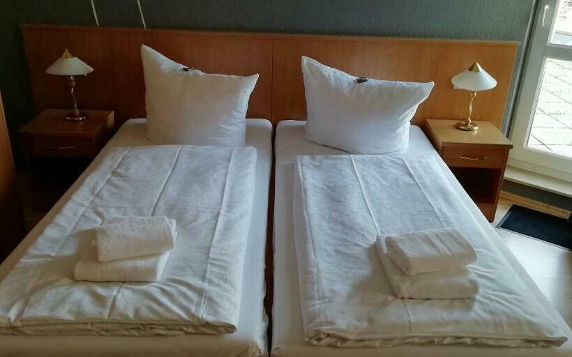 标准间, Alte Apotheke