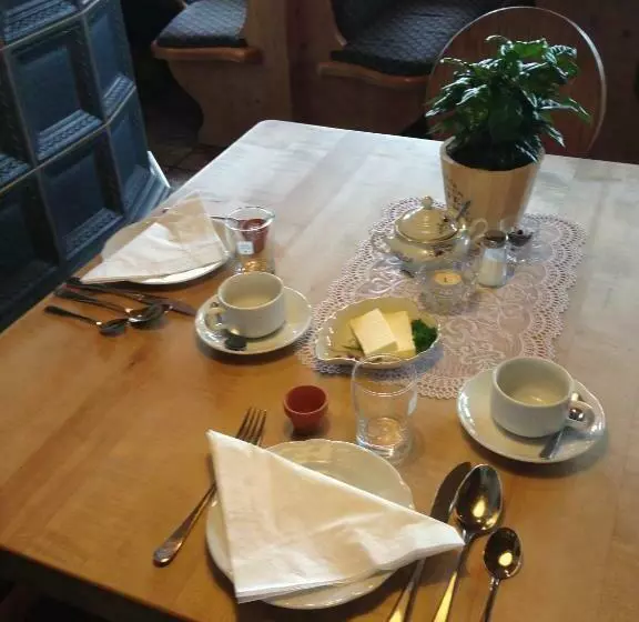اتاق استاندارد با بالکن, Alte Rose Gasthaus