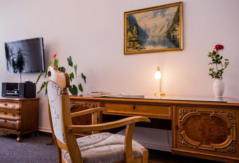 스위트, Apartmenthaus Stadt Metz