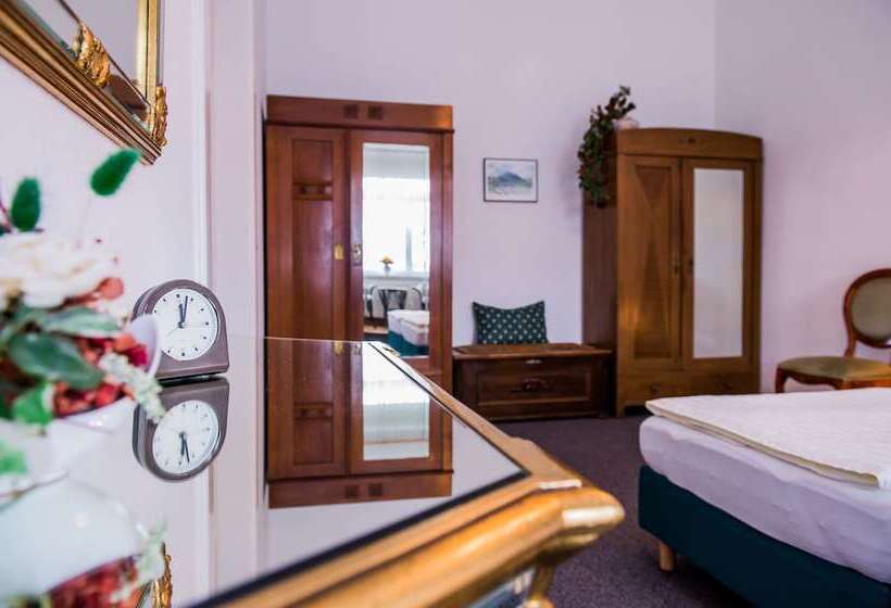 스위트, Apartmenthaus Stadt Metz