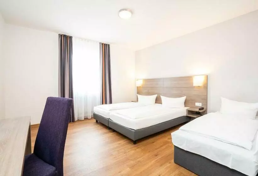 اتاق استاندارد سه نفره, Bamberg Inn