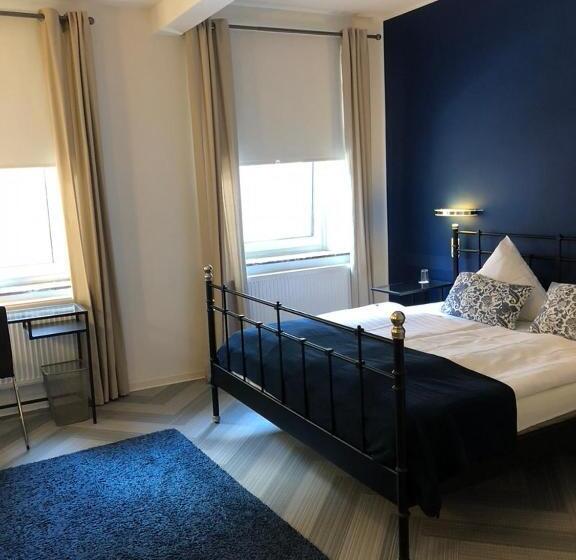 דירת חדר, Bensons