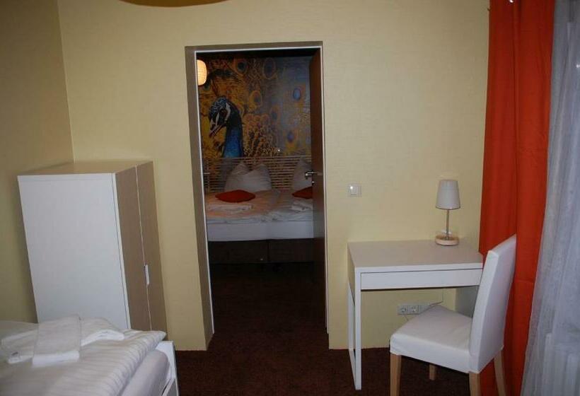 Семейный Номер, Casilino Hotel A 24 Wittenburg