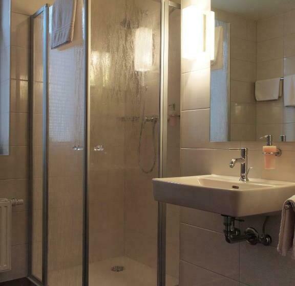 スタンダードシングルルーム, Greive