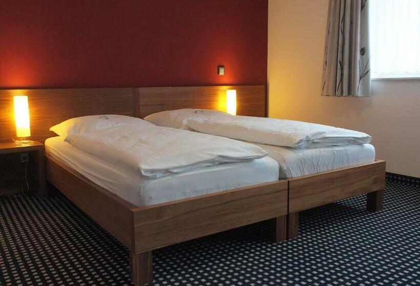 コンフォートルーム, Greive