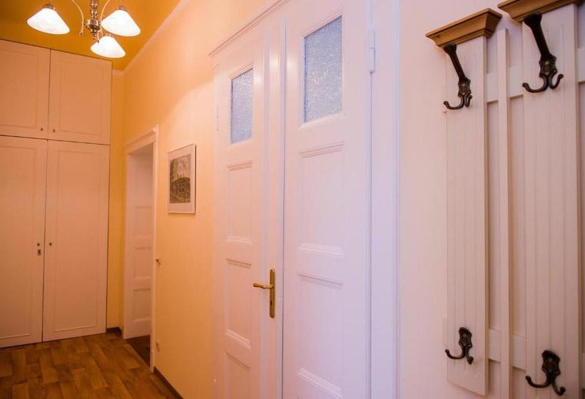 Апартаменты 2 Спальни, Apartmenthaus Stadt Metz