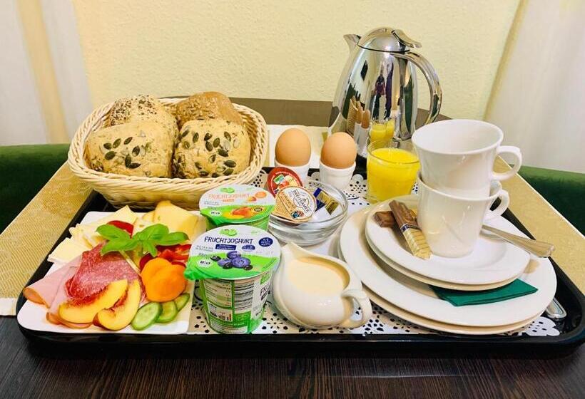 מיטת קינג בסוויטה, Apartmenthaus Stadt Metz