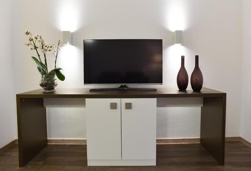 جناح, Guesthouse Lichtenau