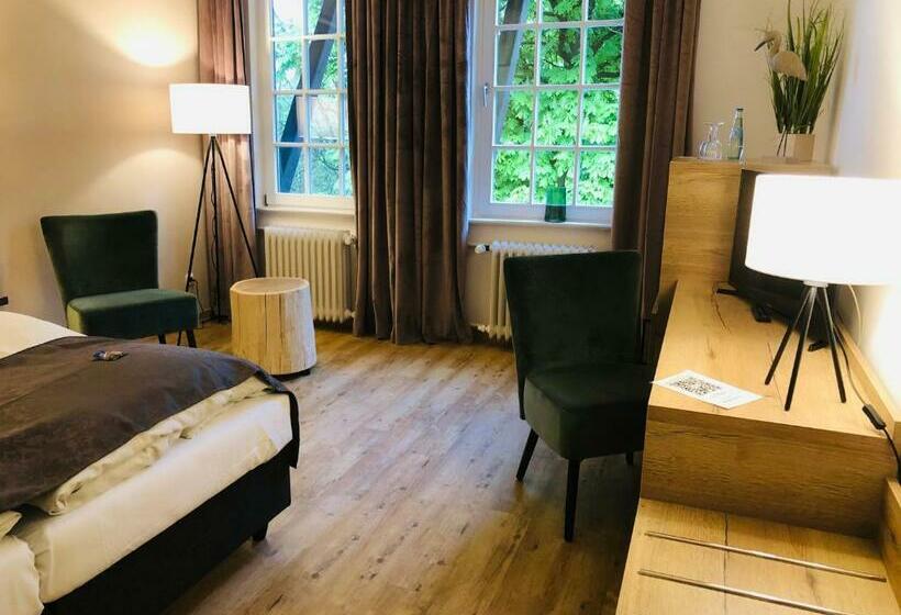 جناح جونيور, Landhotel Gutshof Im Oertzetal In Oldendorf, Südheide