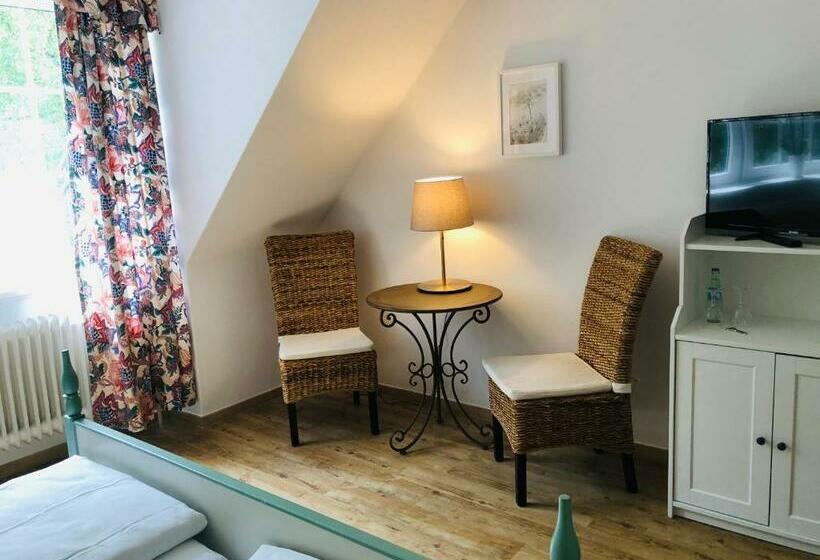 Номер Стандарт, Landhotel Gutshof Im Oertzetal In Oldendorf, Südheide