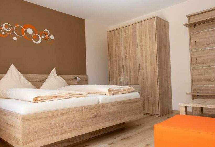 Номер Стандарт, Landgasthof Zum Wolfsberg