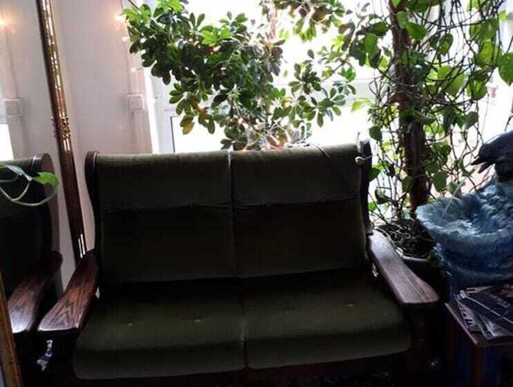 חדר משפחתי, Restaurant Anna