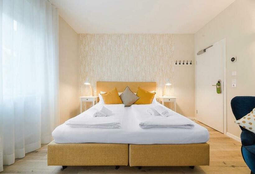 غرفة قياسية, Seeliebe