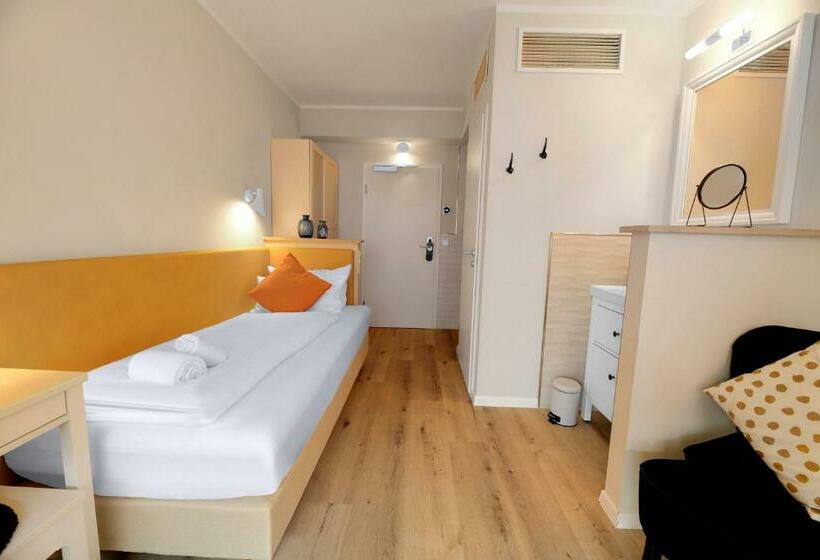 غرفة قياسية فردية, Seeliebe