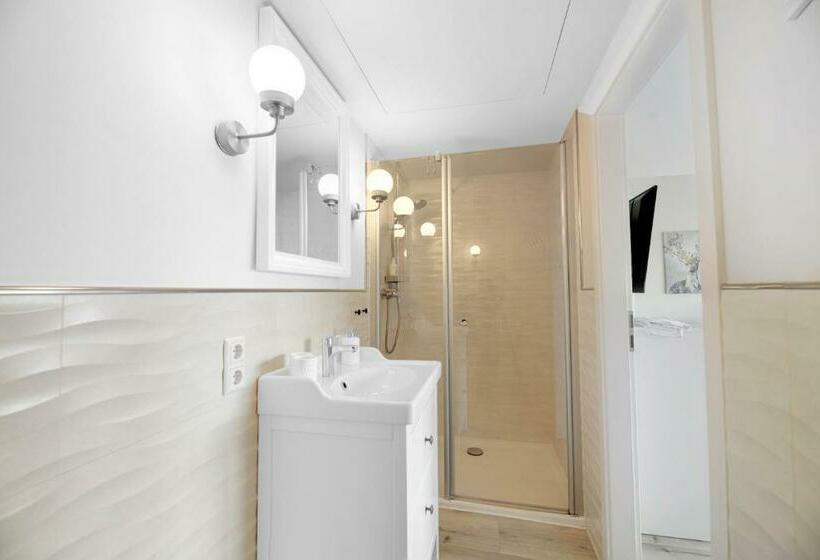 غرفة قياسية, Seeliebe