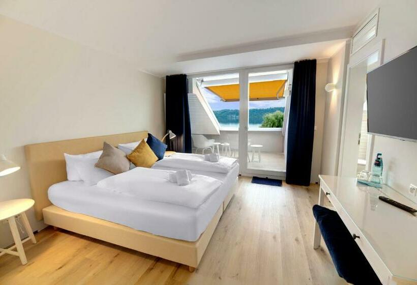 غرفة قياسية مطلّة علي البحيرة, Seeliebe