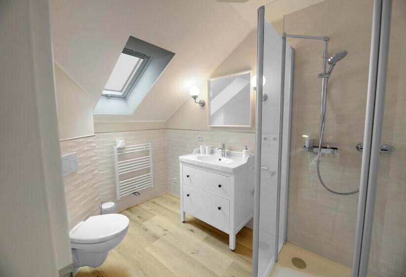 غرفة عائلية, Seeliebe