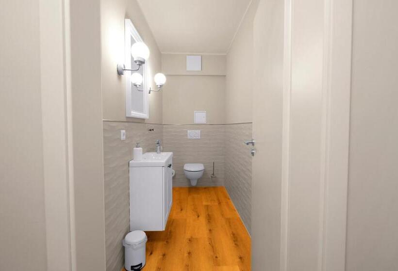 شقة غرفتين, Seeliebe