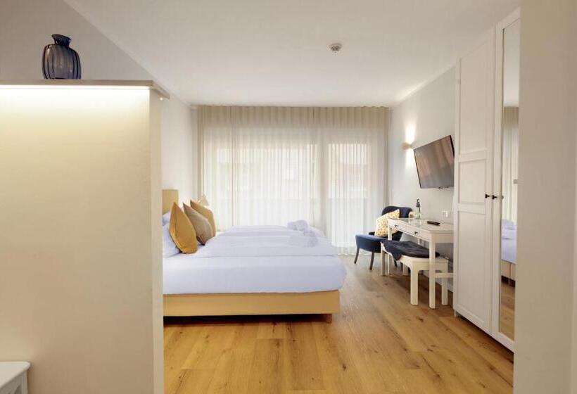 غرفة قياسية ذات إطلالة, Seeliebe