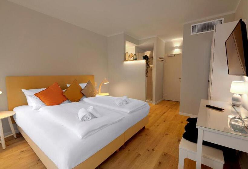 غرفة قياسية ذات إطلالة, Seeliebe