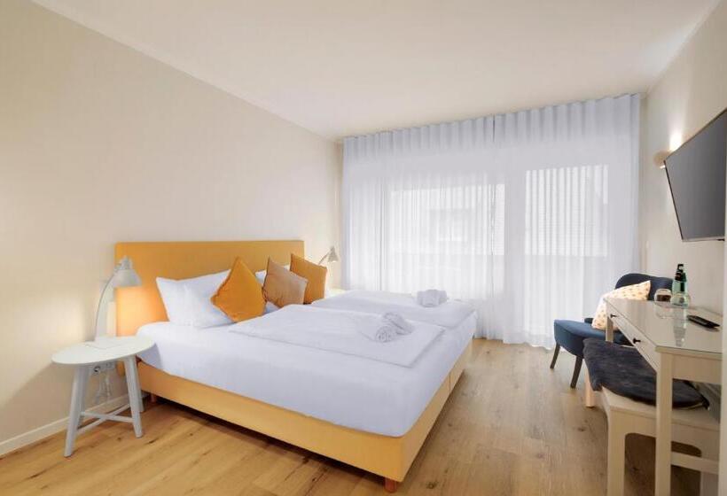 غرفة قياسية ذات إطلالة, Seeliebe