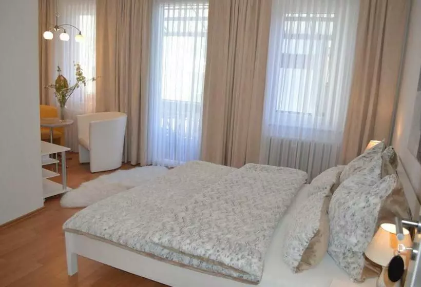 Standard-huone Parveke, Ulrike S Pension Am Kurpark